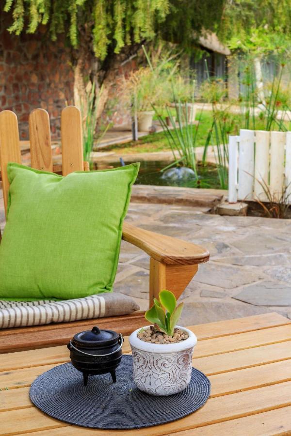 Elegant Desert Lodge Сесрием Екстериор снимка